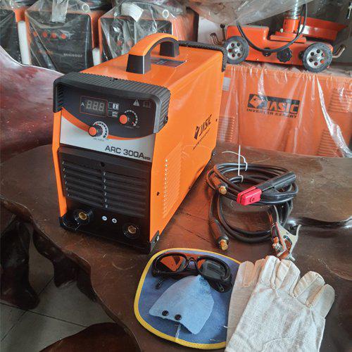 MÁY HÀN QUE ARC 300 JAISC